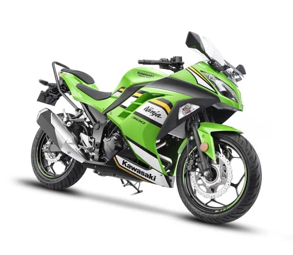 ナイスデイ Kawasaki Ninja 300 Gets Massive Discount: Save ₹25,000